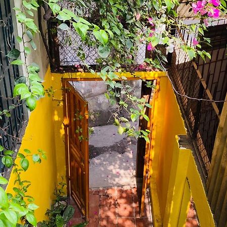Chu Nhat Cafe & Homestay - 12 Ngo 41 Duong Lang - Co So 1 Ханой Екстериор снимка