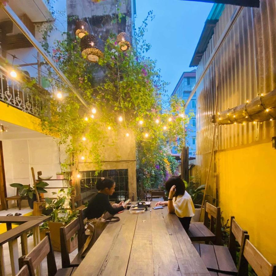 Chu Nhat Cafe & Homestay - 12 Ngo 41 Duong Lang - Co So 1 Ханой Екстериор снимка