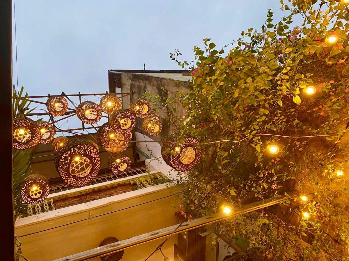Chu Nhat Cafe & Homestay - 12 Ngo 41 Duong Lang - Co So 1 Ханой Екстериор снимка