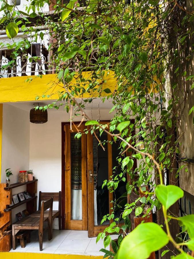 Chu Nhat Cafe & Homestay - 12 Ngo 41 Duong Lang - Co So 1 Ханой Екстериор снимка