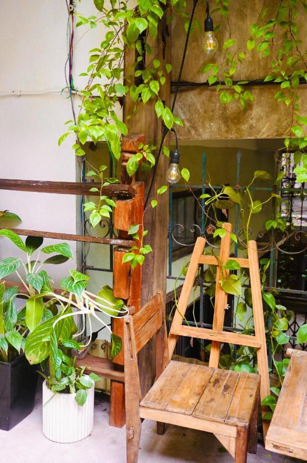 Chu Nhat Cafe & Homestay - 12 Ngo 41 Duong Lang - Co So 1 Ханой Екстериор снимка