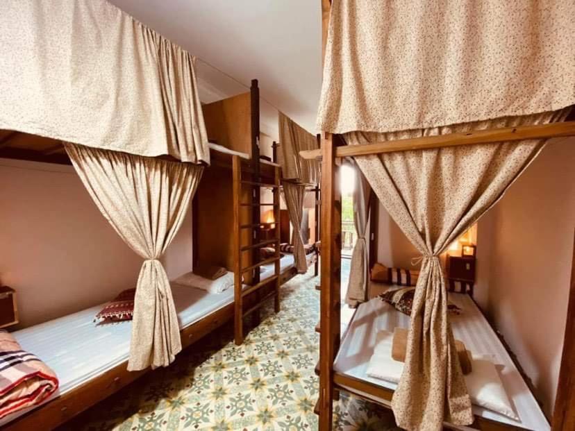 Chu Nhat Cafe & Homestay - 12 Ngo 41 Duong Lang - Co So 1 Ханой Екстериор снимка